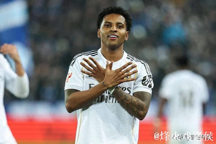 罗德里戈建功，皇马2-1力克阿拉维斯